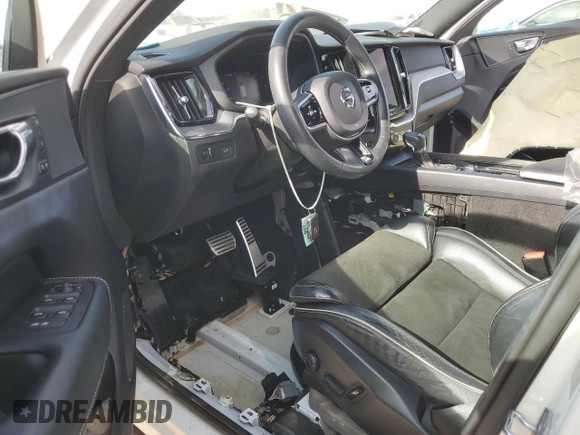 2018 Volvo XC60 R-Design with VIN YV4A22RM7J1011778, listed as a Copart auction lot 61620215 with 23,910 mi miles and Non repairable. Bid and sale history available at DreamBid. Image 8.