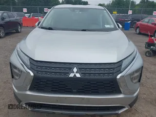 2022 Mitsubishi Eclipse Cross SE with VIN JA4ATWAA9NZ004499, listed as a IAAI auction lot 42595361 with 64,437 mi miles and . Bid and sale history available at DreamBid. Image 12.