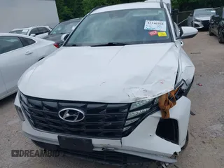 2024 Hyundai Tucson SEL with VIN 5NMJBCDE1RH295953, listed as a IAAI auction lot 42140368 with 39,024 mi miles. Bid and sale history available at carsss.com. Image 12.