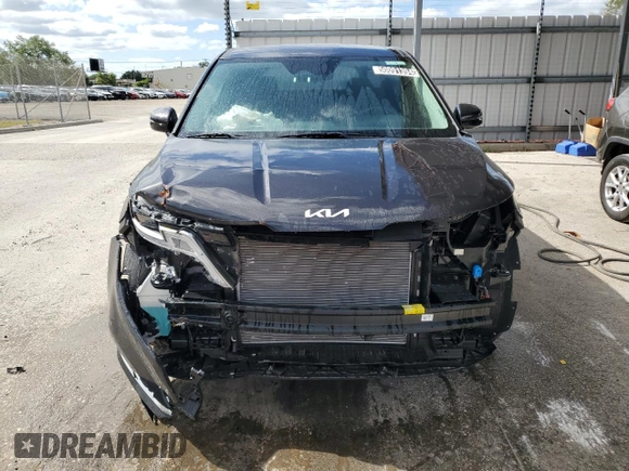 2024 Kia Carnival LX with VIN KNDNB4H32R6394374, listed as a Copart auction lot 50091394 with 2,685 mi miles and Clean Title. Bid and sale history available at carsss.com. Image 5.