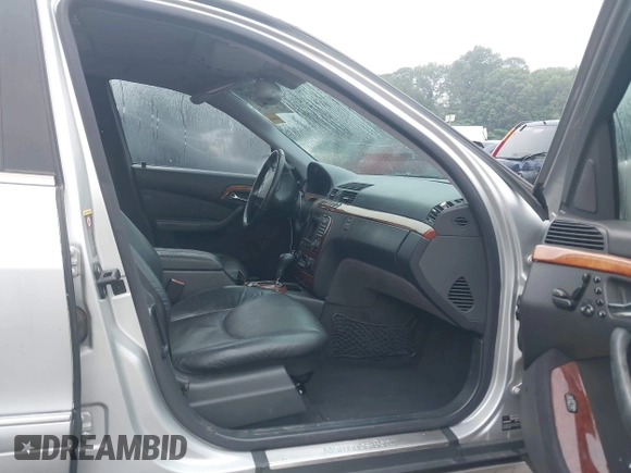 2002 Mercedes-Benz S 430 with VIN WDBNG70J32A225172, listed as a IAAI auction lot 42247387 with 224,780 mi miles and . Bid and sale history available at DreamBid. Image 5.