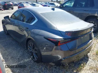 2024 Lexus IS 350 F Sport z VIN JTHGZ1B28R5080302, wystawiony jako IAAI lot #41646854 z przebiegiem 4 810 mil mil oraz . Historia ofert i sprzedaży dostępna na DreamBid. Obrazek 3.