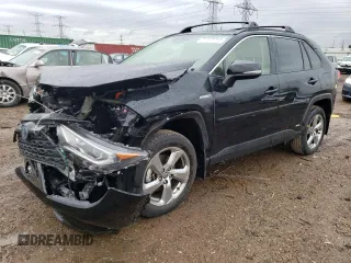2021 Toyota RAV4 Hybrid LE with VIN JTMB6RFV5MD043228, listed as a Copart auction lot 71969783 with 28,532 mi miles and Salvage Title. Bid and sale history available at carsss.com. Image 1.