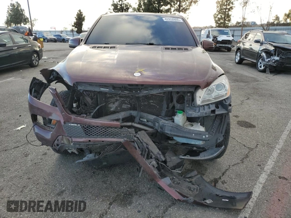 2013 Mercedes-Benz M 350 z VIN 4JGDA5JB7DA215849, wystawiony jako Copart lot #42850805 z przebiegiem Nie podano mil oraz Szkoda całkowita • Salvage title. Historia ofert i sprzedaży dostępna na DreamBid. Obrazek 5.