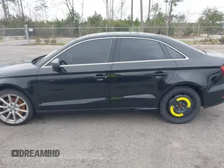 2015 Audi A3 Premium z VIN WAUBFGFF6F1052907, wystawiony jako IAAI lot #41510002 z przebiegiem 142 098 mil mil oraz . Historia ofert i sprzedaży dostępna na DreamBid. Obrazek 14.