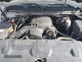 2007 Chevrolet Silverado 1500 1LT with VIN 2GCEK19J671724422, listed as a IAAI auction lot 41277843 with 111,802 mi miles and . Bid and sale history available at DreamBid. Image 10.