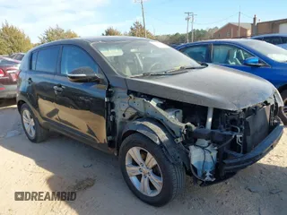 2013 Kia Sportage LX with VIN KNDPB3A21D7447783, listed as a IAAI auction lot 41656090 with 193,795 mi miles. Bid and sale history available at carsss.com. Image 1.
