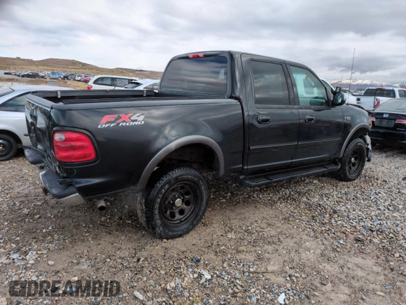 2002 Ford F-150 XLT with VIN 1FTRW08L62KD89268, listed as a Copart auction lot 45555235 with 187,322 mi miles and Salvage Title. Bid and sale history available at carsss.com. Image 3.