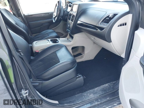 2019 Dodge Grand Caravan SXT with VIN 2C4RDGCG9KR637121, listed as a IAAI auction lot 41636355 with 177,073 mi miles and . Bid and sale history available at DreamBid. Image 5.