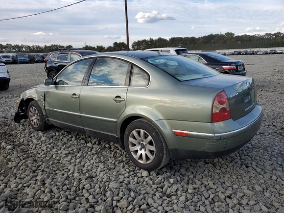 2003 Volkswagen Passat GLS with VIN WVWPD63B23P040532, listed as a Copart auction lot 75184604 with 132,001 mi miles and Salvage Title. Bid and sale history available at carsss.com. Image 2.
