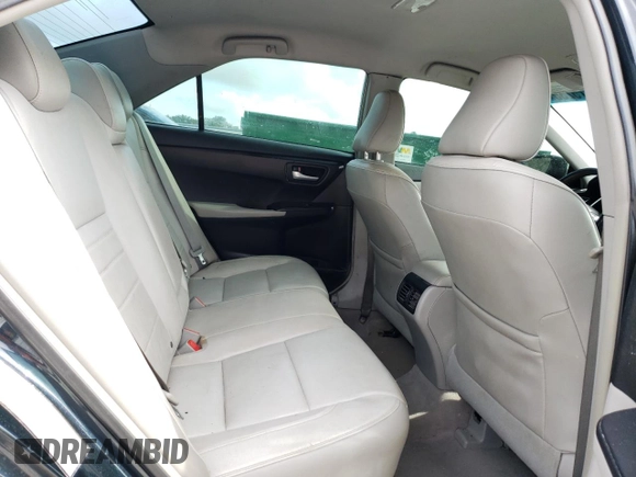 2015 Toyota Camry XLE z VIN 4T1BF1FK4FU016270, wystawiony jako Copart lot #60575235 z przebiegiem 124 066 mil mil oraz Czysty tytuł • Clean title. Historia ofert i sprzedaży dostępna na DreamBid. Obrazek 10.