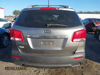 2012 Kia Sorento LX with VIN 5XYKTDA23CG297268, listed as a IAAI auction lot 41427273 with 195,578 mi miles. Bid and sale history available at carsss.com. Image 16.