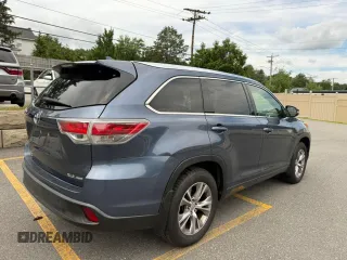 2015 Toyota Highlander XLE with VIN 5TDJKRFH2FS201565, listed as a Copart auction lot 63618945 with 173,689 mi miles and Clean title. Bid and sale history available at DreamBid. Image 3.