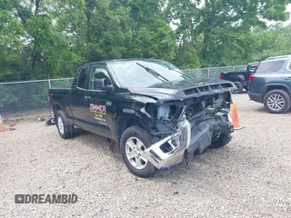 2018 Toyota Tundra SR with VIN 5TFUW5F19JX725912, listed as a IAAI auction lot 42437463 with 193,630 mi miles and . Bid and sale history available at DreamBid. Image 1.