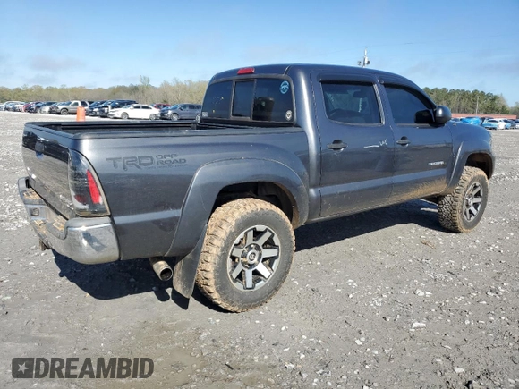 2013 Toyota Tacoma z VIN 3TMLU4EN0DM129808, wystawiony jako Copart lot #50353125 z przebiegiem 231 750 mil mil oraz Szkoda całkowita • Salvage title. Historia ofert i sprzedaży dostępna na DreamBid. Obrazek 3.