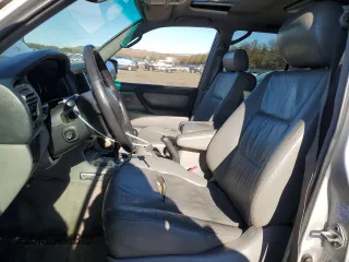 2006 Toyota Land Cruiser with VIN JTEHT05J962080712, listed as a Copart auction lot 82083644 with 252,630 mi miles and Clean Title. Bid and sale history available at carsss.com. Image 7.