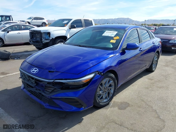 2024 Hyundai Elantra Essential with VIN KMHLM4DG8RU652186, listed as a IAAI auction lot 41456557 with 22,040 mi miles. Bid and sale history available at carsss.com. Image 17.