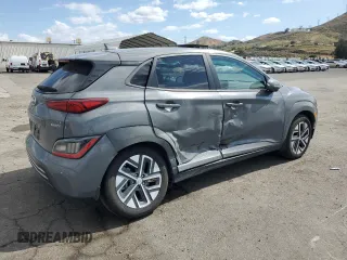 2023 Hyundai Kona Limited z VIN KM8K53AG5PU167623, wystawiony jako Copart lot #56881235 z przebiegiem 64 969 mil mil oraz Szkoda całkowita • Salvage title. Historia ofert i sprzedaży dostępna na DreamBid. Obrazek 3.