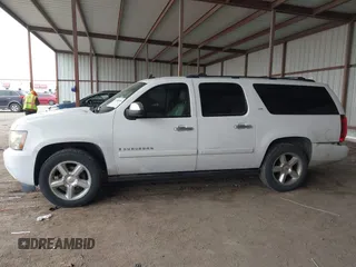 2008 Chevrolet Suburban LT w/3LT with VIN 3GNFC16088G176940, listed as a IAAI auction lot 41596604 with 264,173 mi miles. Bid and sale history available at carsss.com. Image 14.