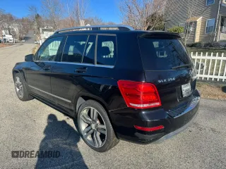 2013 Mercedes-Benz GLK GLK 350 with VIN WDCGG8JB0DF983820, listed as a Copart auction lot 88170915 with 140,918 mi miles and Clean Title. Bid and sale history available at carsss.com. Image 4.