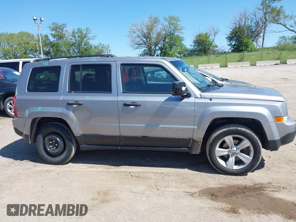 2016 Jeep Patriot Latitude with VIN 1C4NJPFA1GD612920, listed as a IAAI auction lot 42274901 with 187,559 mi miles and . Bid and sale history available at DreamBid. Image 14.
