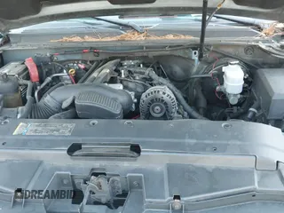 2008 Chevrolet Avalanche 2LT z VIN 3GNEC12018G104236, wystawiony jako IAAI lot #42059800 z przebiegiem 239 869 mil mil oraz . Historia ofert i sprzedaży dostępna na DreamBid. Obrazek 15.