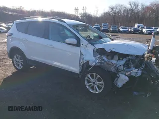 2017 Ford Escape SE with VIN 1FMCU9GD5HUE00425, listed as a IAAI auction lot 41843115 with 64,896 mi miles. Bid and sale history available at carsss.com. Image 1.
