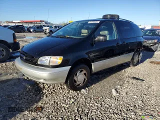 2000 Toyota Sienna LE with VIN 4T3ZF13C8YU207597, listed as a Copart auction lot 81250634 with 250,567 mi miles and Salvage Title. Bid and sale history available at carsss.com. Image 1.