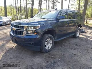 2019 Chevrolet Suburban LT with VIN 1GNSKHKC5KR333566, listed as a IAAI auction lot 41996940 with 95,807 mi miles. Bid and sale history available at carsss.com. Image 18.