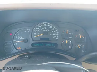 2005 Chevrolet Avalanche LS with VIN 3GNEC12Z45G167762, listed as a IAAI auction lot 40376532 with 157,932 mi miles. Bid and sale history available at carsss.com. Image 7.