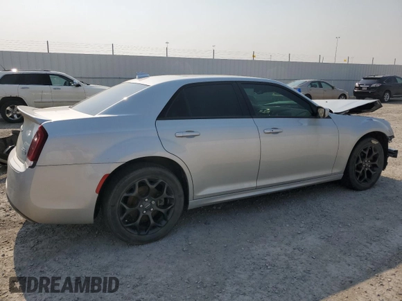 2019 Chrysler 300 S z VIN 2C3CCAGG5KH569376, wystawiony jako Copart lot #60175245 z przebiegiem 67 981 mil mil oraz Szkoda całkowita • Salvage title. Historia ofert i sprzedaży dostępna na DreamBid. Obrazek 3.