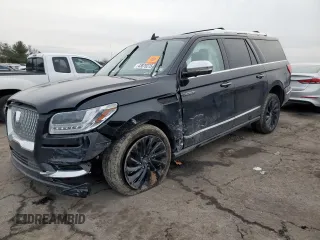 2021 Lincoln Navigator Black Label z VIN 5LMJJ3TT1MEL03959, wystawiony jako Copart lot #43876275 z przebiegiem Nie podano mil oraz Szkoda całkowita • Salvage title. Historia ofert i sprzedaży dostępna na DreamBid. Obrazek 1.