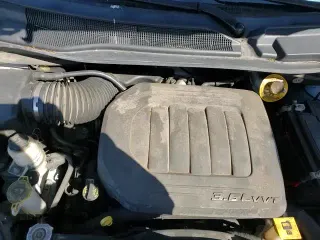 2019 Dodge Grand Caravan SXT z VIN 2C4RDGCGXKR695447, wystawiony jako Copart lot #85891515 z przebiegiem 89 020 mil mil oraz Czysty tytuł • Clean title. Historia ofert i sprzedaży dostępna na DreamBid. Obrazek 14.