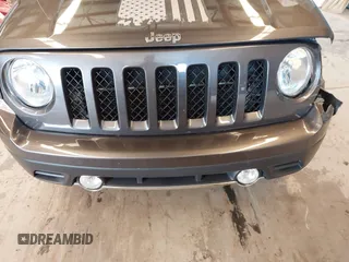 2016 Jeep Patriot Latitude with VIN 1C4NJRFB4GD804403, listed as a IAAI auction lot 42682919 with 105,360 mi miles and . Bid and sale history available at DreamBid. Image 17.