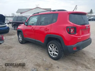 2017 Jeep Renegade Altitude z VIN ZACCJBBB9HPG33672, wystawiony jako IAAI lot #41912411 z przebiegiem 81 833 mil mil oraz . Historia ofert i sprzedaży dostępna na DreamBid. Obrazek 3.