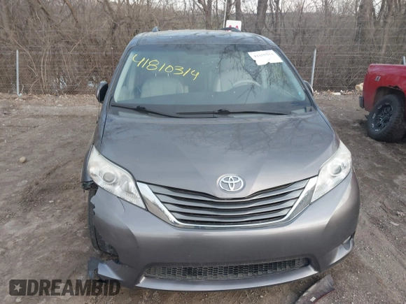2014 Toyota Sienna Ltd with VIN 5TDDK3DC4ES087696, listed as a IAAI auction lot 41810314 with 191,852 mi miles. Bid and sale history available at carsss.com. Image 6.