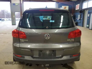 2015 Volkswagen Tiguan SE z VIN WVGBV7AX8FW574023, wystawiony jako Copart lot #50027465 z przebiegiem 101 145 mil mil oraz Czysty tytuł • Clean title. Historia ofert i sprzedaży dostępna na DreamBid. Obrazek 6.