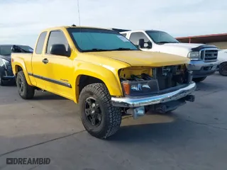 2004 Chevrolet Colorado LS Z85 with VIN 1GCDT196148160045, listed as a IAAI auction lot 41817439 with 178,906 mi miles. Bid and sale history available at carsss.com. Image 1.