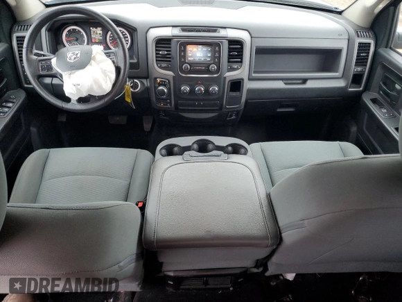 2017 Ram 1500 Express z VIN 1C6RR7KG5HS674555, wystawiony jako Copart lot #52196805 z przebiegiem 130 100 mil mil oraz Szkoda całkowita • Salvage title. Historia ofert i sprzedaży dostępna na DreamBid. Obrazek 8.