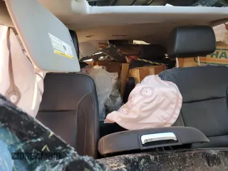 2017 Chevrolet Suburban Premier z VIN 1GNSKJKC3HR126366, wystawiony jako Copart lot #42008635 z przebiegiem Nie podano mil oraz Szkoda całkowita • Salvage title. Historia ofert i sprzedaży dostępna na DreamBid. Obrazek 10.