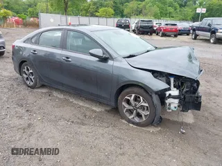 2021 Kia Forte LXS с VIN 3KPF24AD9ME283735, выставлен на аукционе IAAI как лот 42220005 с пробегом 97 694 миль миль и . История ставок и продаж доступна на DreamBid. Изображение 1.