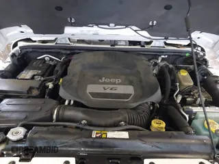 2016 Jeep Wrangler Unlimited Rubicon with VIN 1C4HJWFG4GL127379, listed as a IAAI auction lot 41732688 with 110,193 mi miles. Bid and sale history available at carsss.com. Image 10.