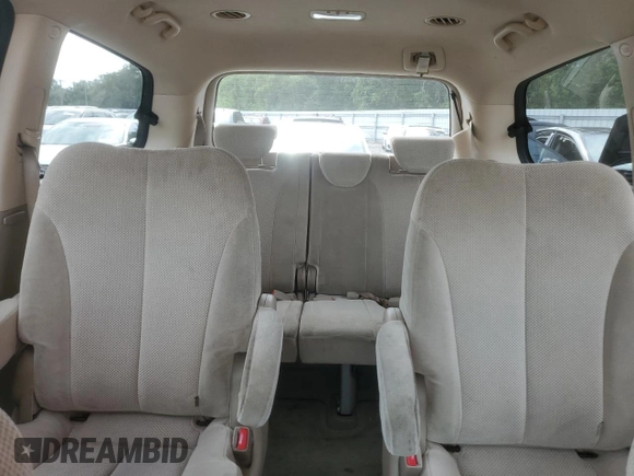 2012 Kia Sedona EX with VIN KNDMH4C74C6486839, listed as a Copart auction lot 70802134 with 204,278 mi miles and Clean Title. Bid and sale history available at carsss.com. Image 10.