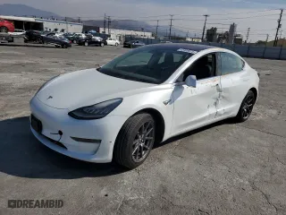 2018 Tesla Model 3 Long Range Battery with VIN 5YJ3E1EA6JF162689, listed as a Copart auction lot 42969025 with 77,549 mi miles and Salvage Title. Bid and sale history available at carsss.com. Image 1.