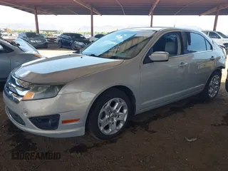 2010 Ford Fusion SE с VIN 3FAHP0HG1AR117710, выставлен на аукционе IAAI как лот 42666903 с пробегом 152 859 миль миль и . История ставок и продаж доступна на DreamBid. Изображение 17.