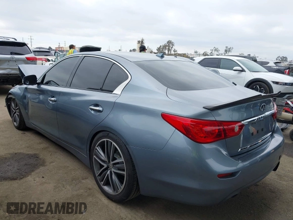 2015 Infiniti Q50 Premium with VIN JN1BV7AP1FM351633, listed as a IAAI auction lot 41880366 with 106,564 mi miles. Bid and sale history available at carsss.com. Image 3.