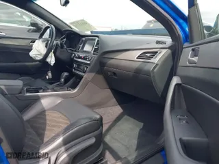 2019 Hyundai Sonata Sport with VIN 5NPE34AF2KH735382, listed as a IAAI auction lot 41815754 with 136,432 mi miles. Bid and sale history available at carsss.com. Image 5.