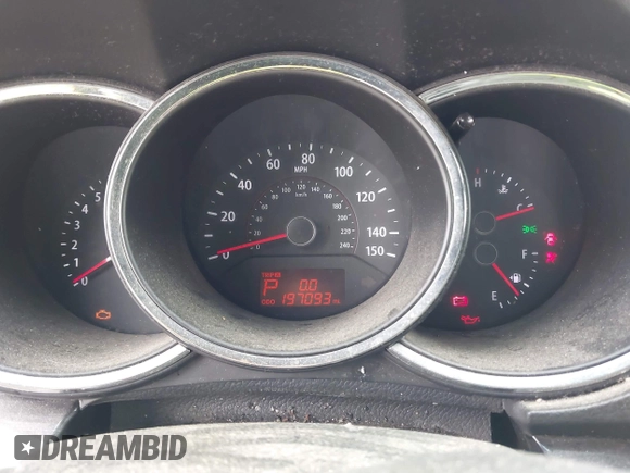 2013 Kia Sorento LX with VIN 5XYKTCA67DG405003, listed as a IAAI auction lot 42253887 with 197,093 mi miles and . Bid and sale history available at DreamBid. Image 7.