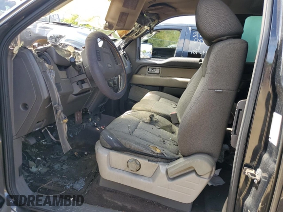 2010 Ford F-150 XL z VIN 1FTEX1CW6AFB80915, wystawiony jako Copart lot #57243395 z przebiegiem Nie podano mil oraz Nie do naprawy • Non repairable. Historia ofert i sprzedaży dostępna na DreamBid. Obrazek 7.
