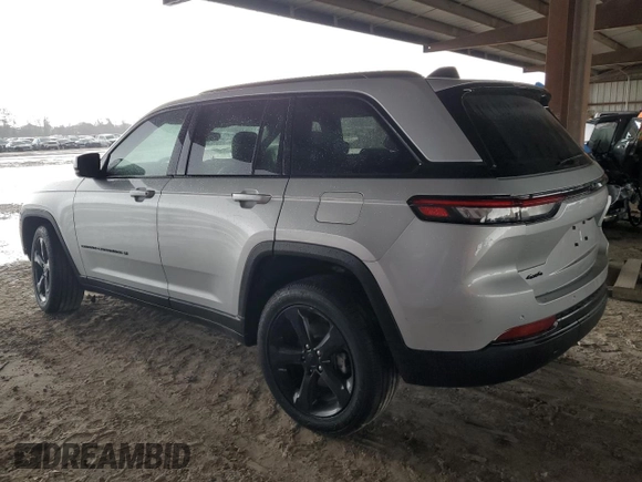 2024 Jeep Grand Cherokee Altitude X with VIN 1C4RJHAG0RC123789, listed as a Copart auction lot 44596615 with 3,125 mi miles and Salvage title. Bid and sale history available at DreamBid. Image 2.